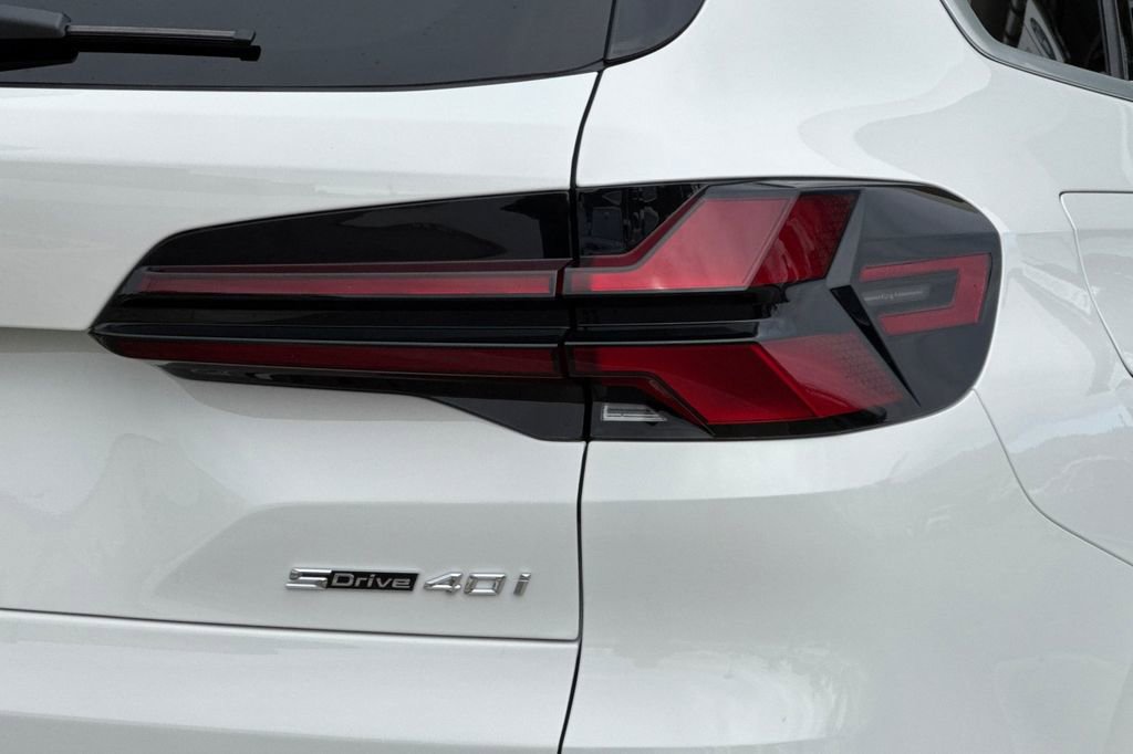 New 2026 BMW X5 sDrive40i w/ Climate Comfort Package image 34