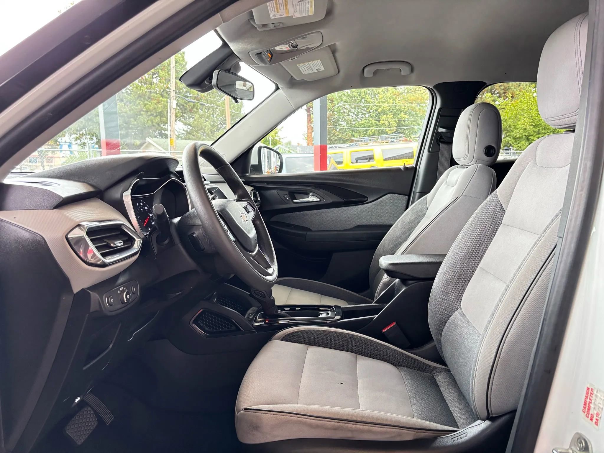 Used 2021 Chevrolet TrailBlazer LT image 13