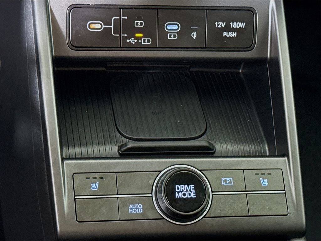 Certified 2025 Hyundai Kona SEL FWD image 12