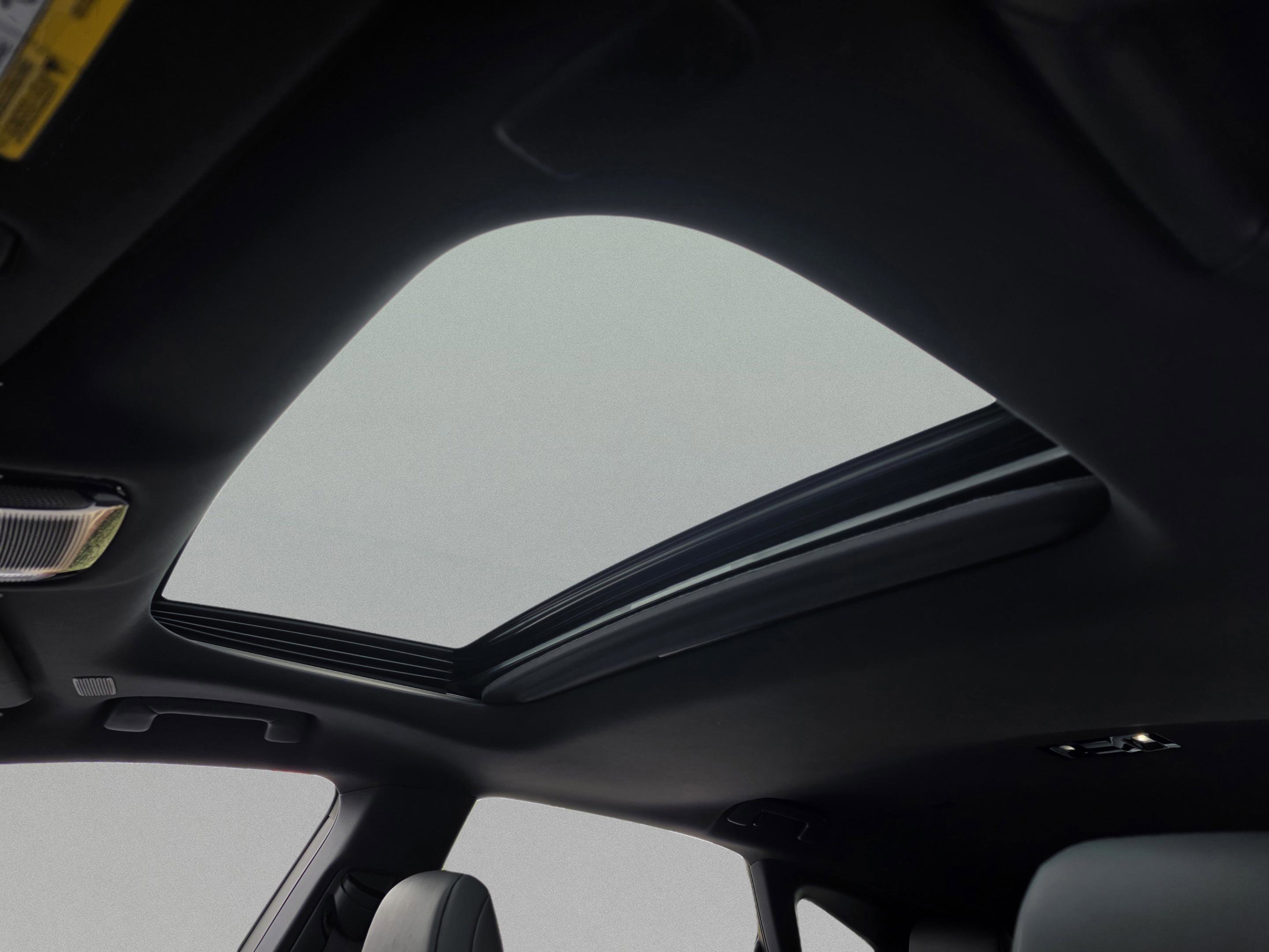 Certified 2025 Lexus RX 350 Premium w/ Accessory Package (Z1) image 18