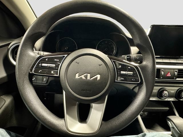 Used 2023 Kia Forte LXS w/ LXS Technology Package FWD image 11