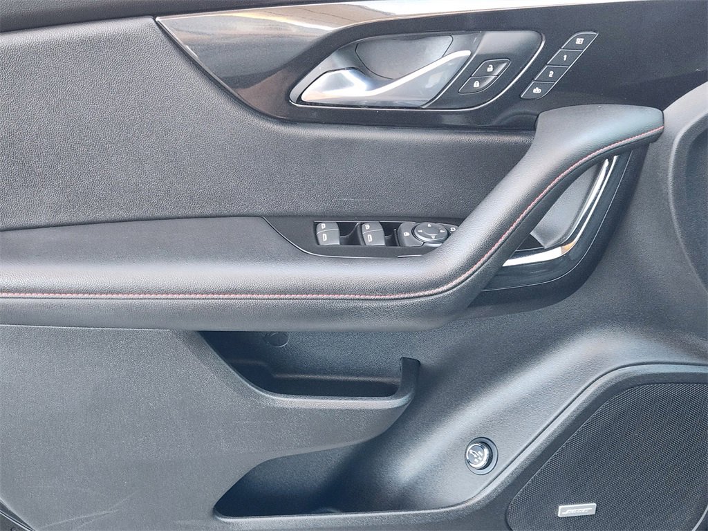 Used 2021 Chevrolet Blazer RS w/ Enhanced Convenience Package image 18