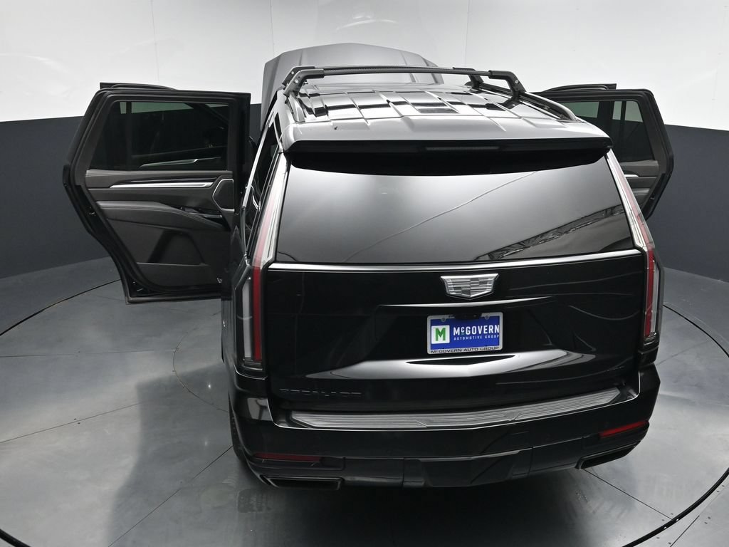 Used 2025 Cadillac Escalade Sport w/ LPO, ONYX Package AWD/4WD image 29