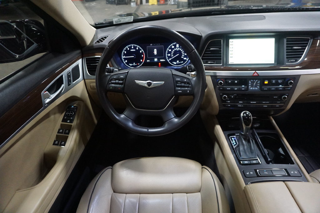 Used 2015 Hyundai Genesis 3.8 w/ Option Group 03 RWD image 5