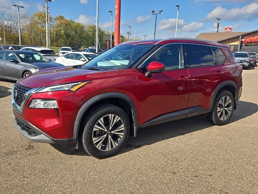 Used 2021 Nissan Rogue SV w/ Premium Package image 3