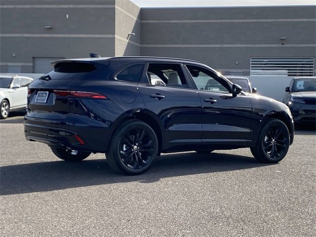New 2025 Jaguar F-PACE R-Dynamic S image 17