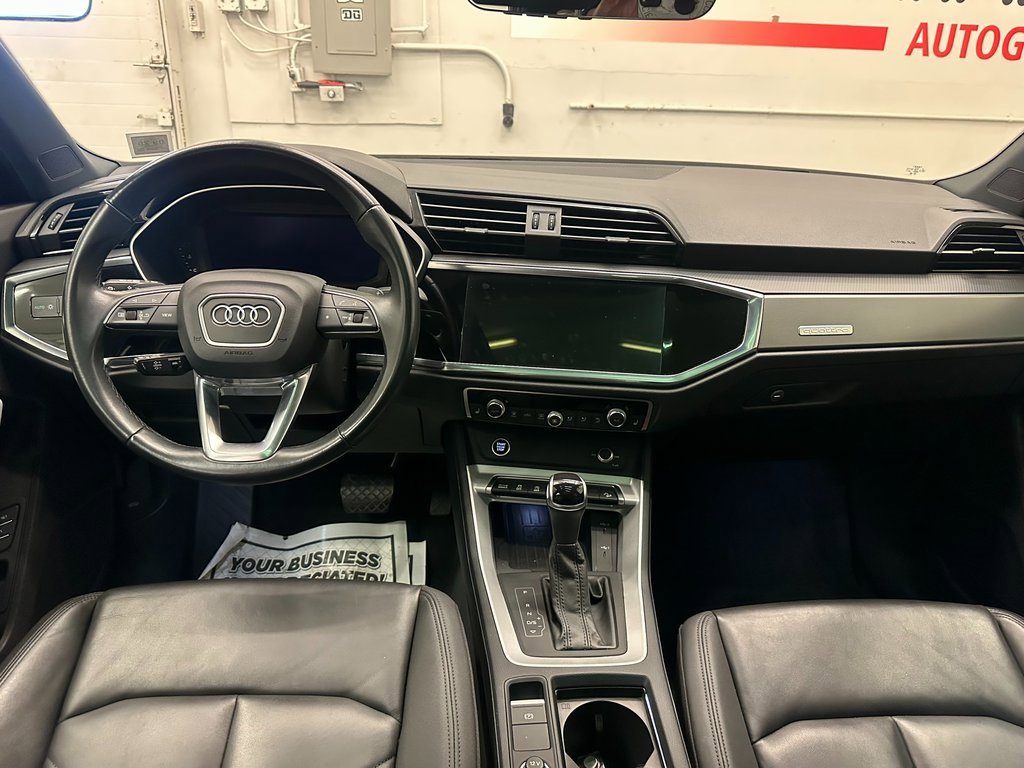 Used 2024 Audi Q3 2.0T Premium image 27