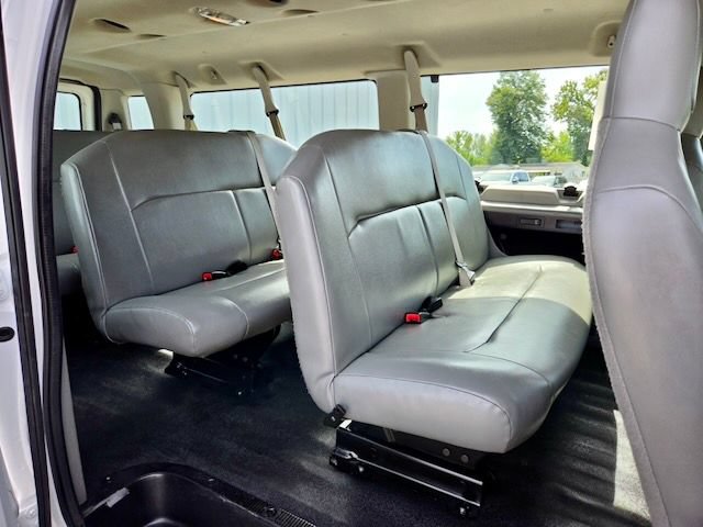 Used 2014 Ford E-350 and Econoline 350 XL w/ Power Windows & Locks Group RWD image 10