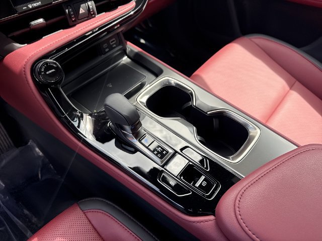 Certified 2025 Lexus NX 250 FWD w/ Accessory Package (Z2) image 21