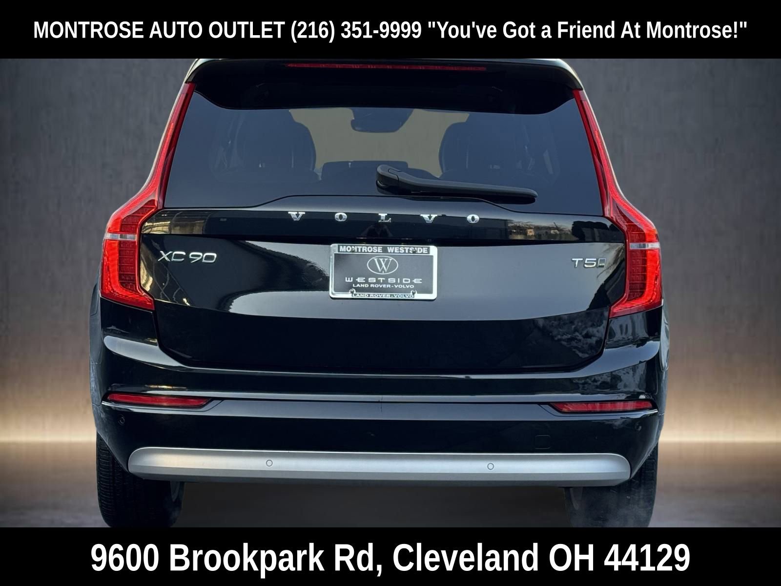 Used 2022 Volvo XC90 T5 Momentum image 5