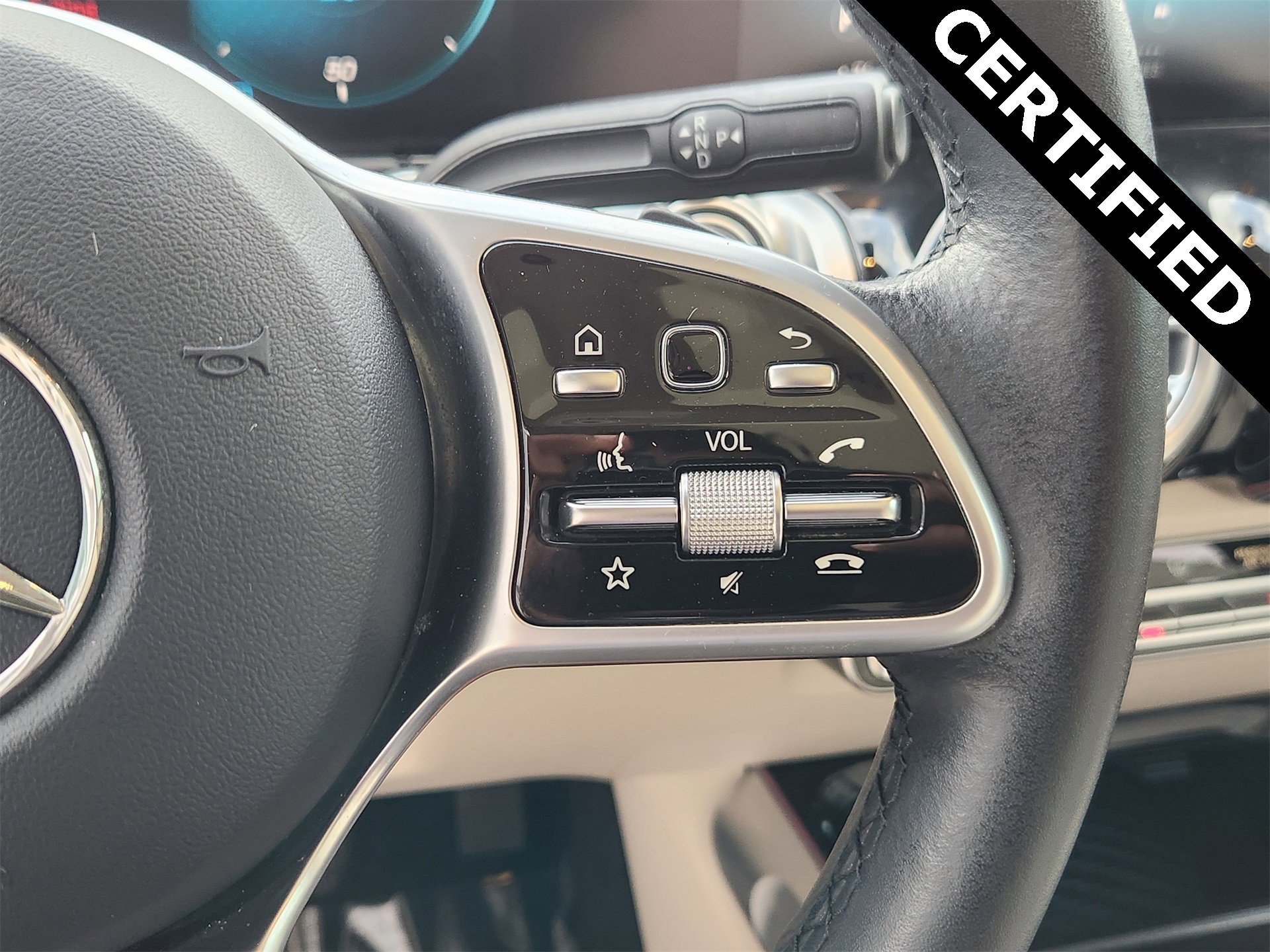 Certified 2022 Mercedes-Benz EQB 300 4MATIC image 28