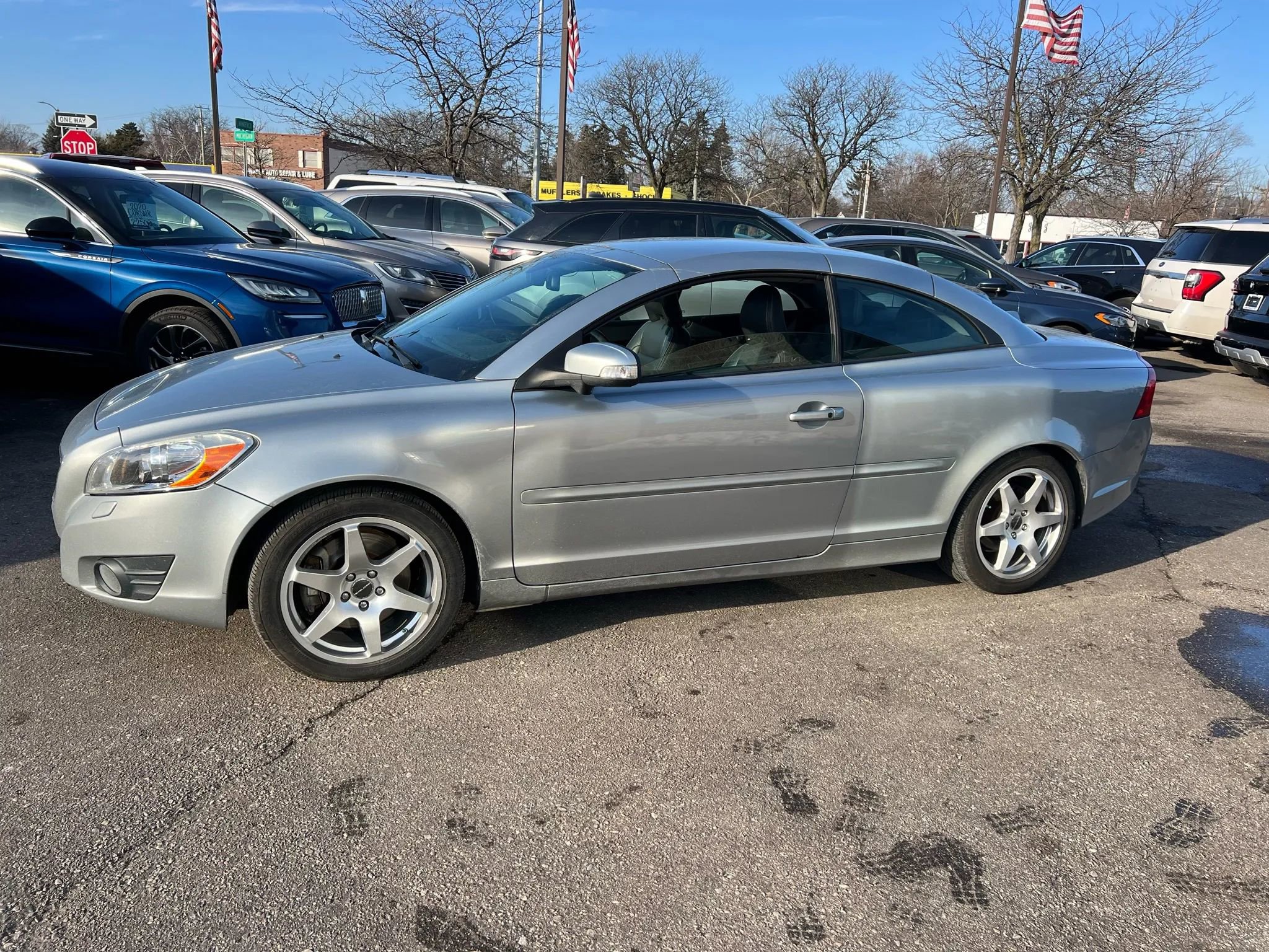 Used 2011 Volvo C70 T5 w/ Convenience Pkg FWD image 16