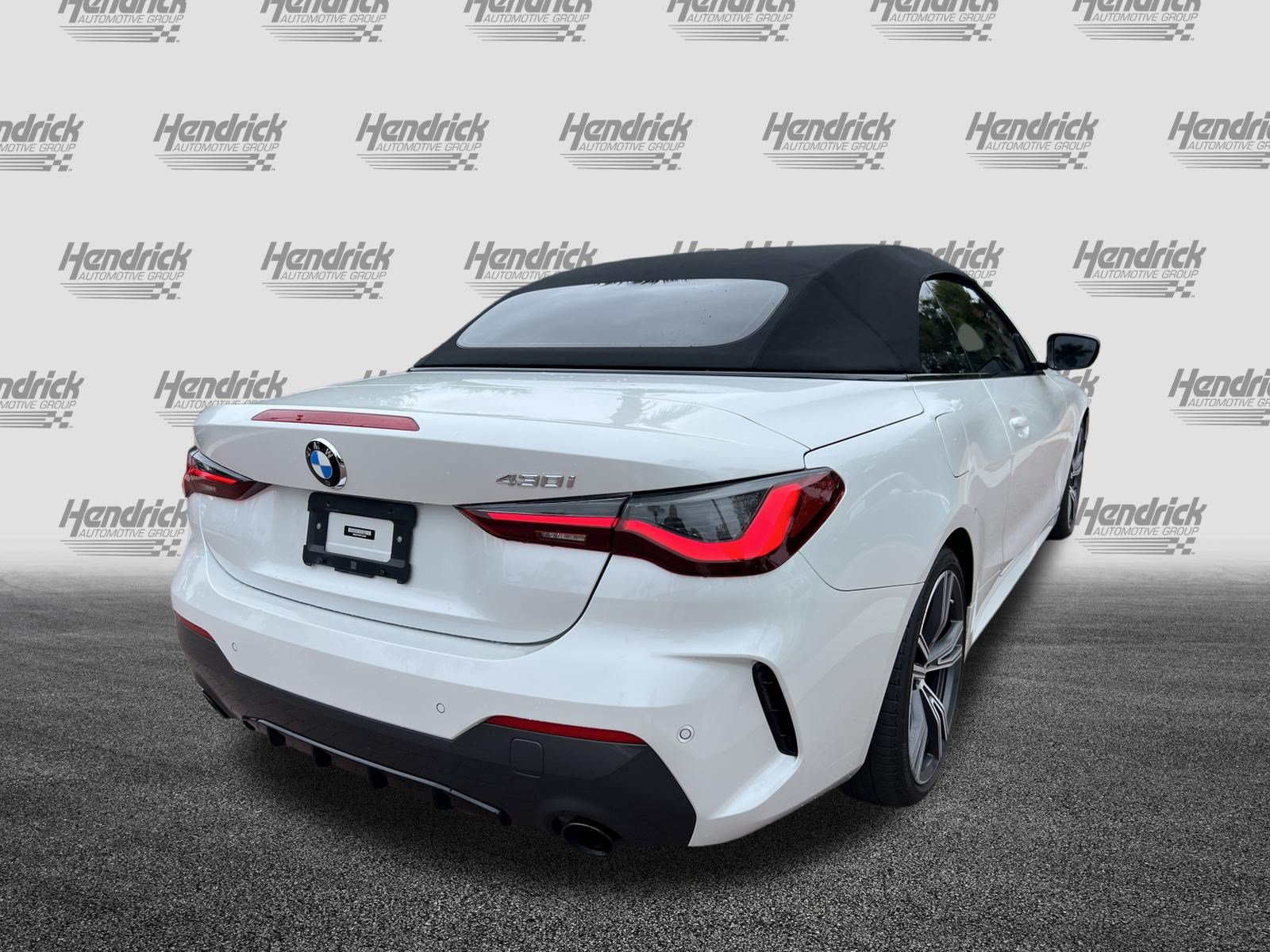 Certified 2023 BMW 430i Convertible w/ M Sport Package RWD image 10