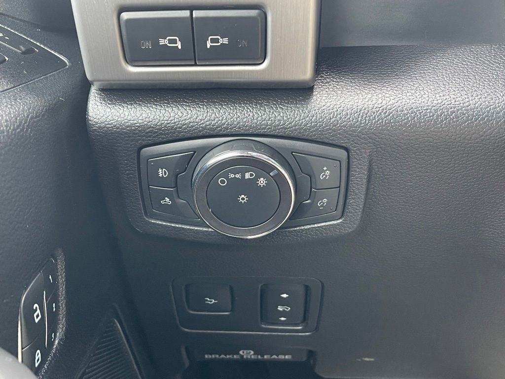 Used 2019 Ford F350 Platinum w/ Platinum Ultimate Package image 15