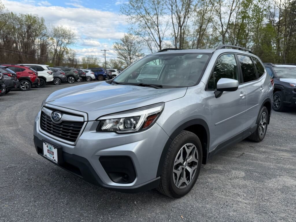Used 2020 Subaru Forester Premium AWD/4WD image 3