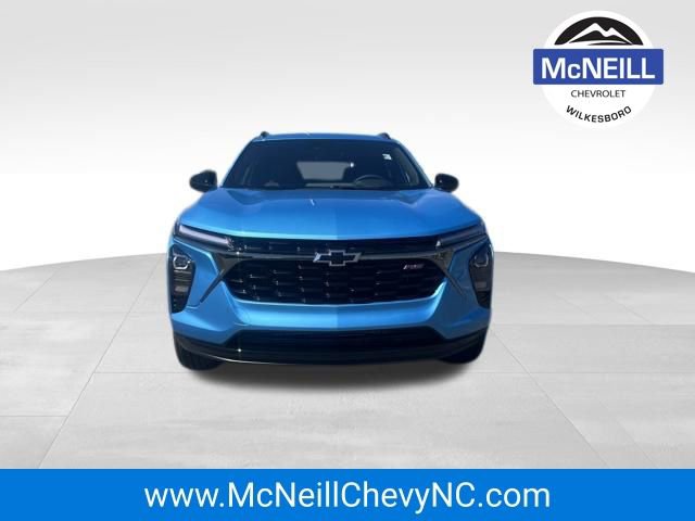 New 2026 Chevrolet Trax RS w/ Driver Confidence Package image 2