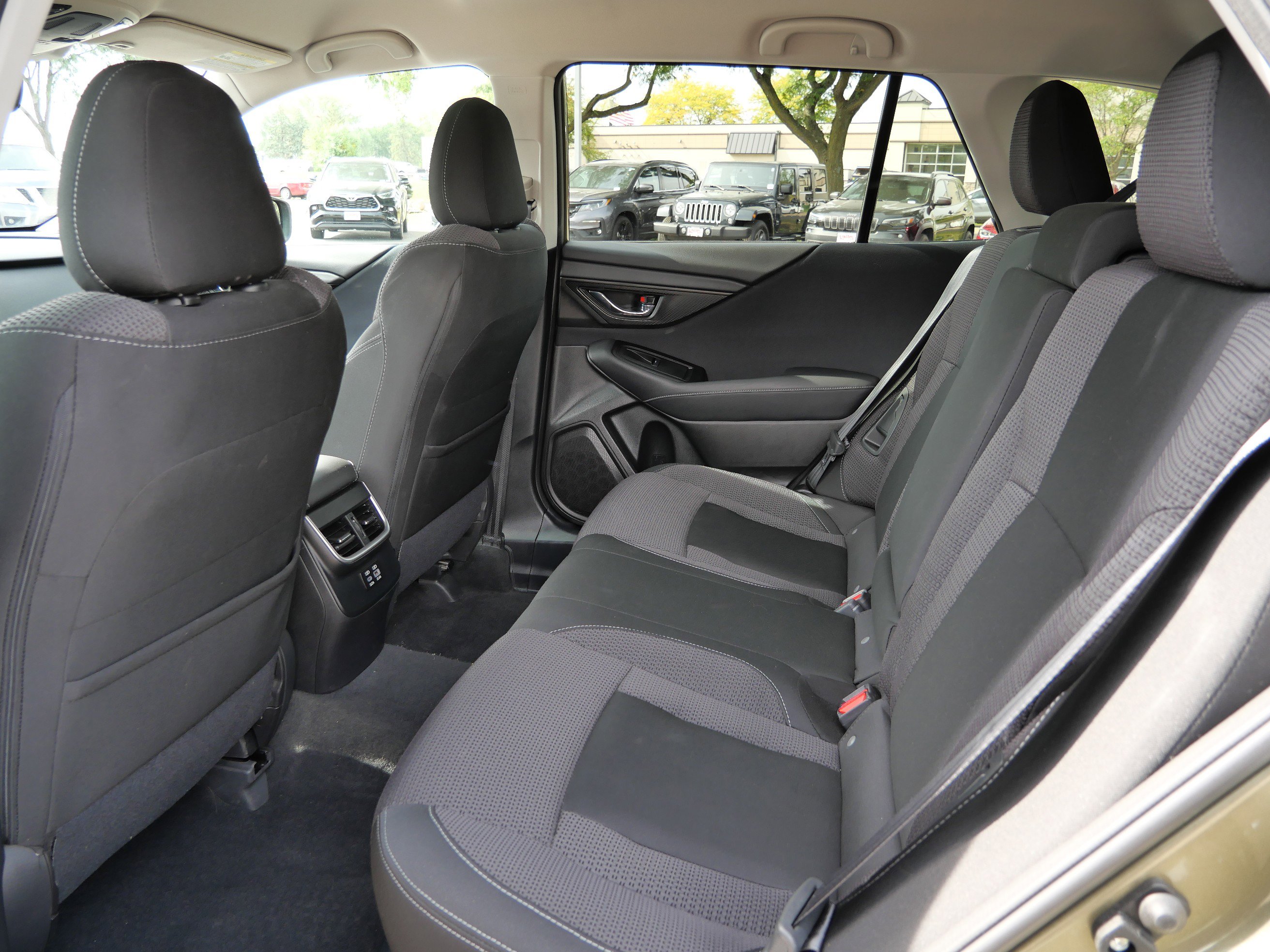 Used 2024 Subaru Outback Premium image 13