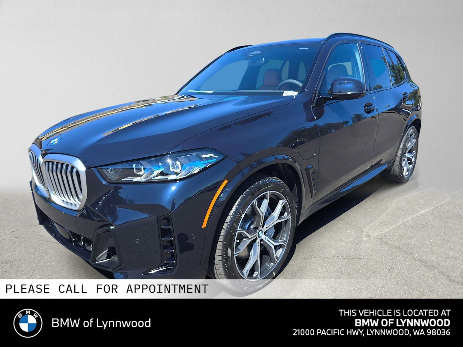 New 2026 BMW X5 xDrive50e w/ M Sport Package AWD/4WD image 7
