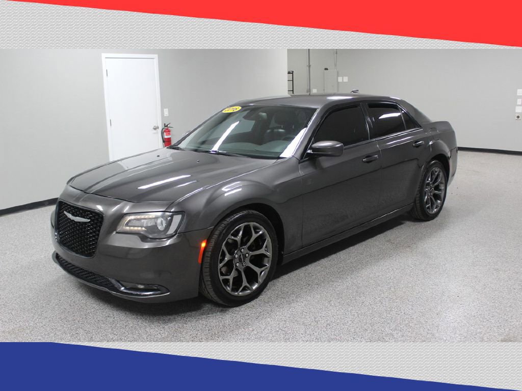 Used 2016 Chrysler 300 S image 7
