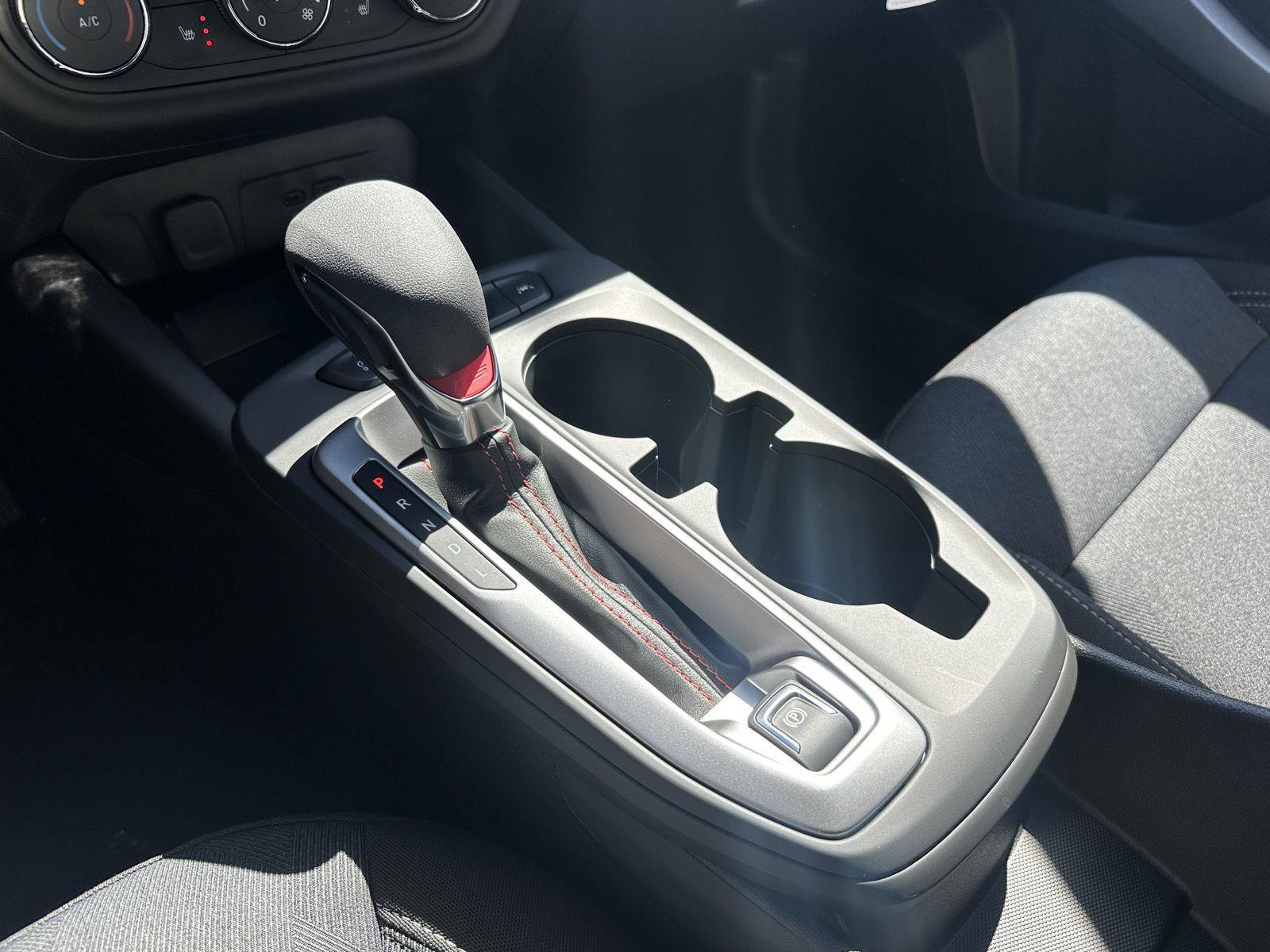 New 2026 Chevrolet Trax RS w/ Sunroof Package FWD image 25