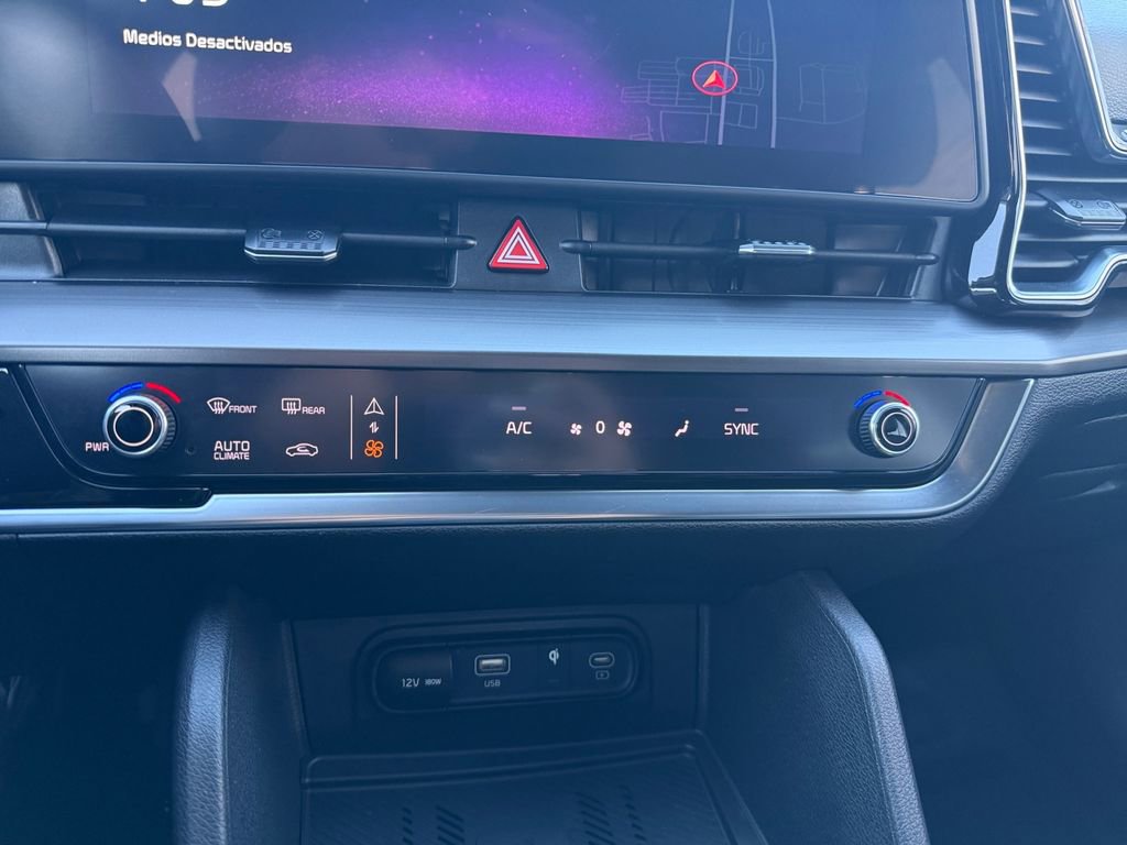 Used 2023 Kia Sportage EX image 22