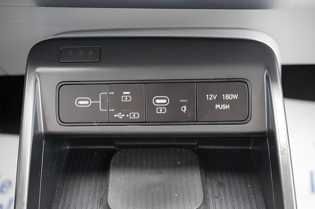 Certified 2024 Hyundai Kona Limited FWD image 32