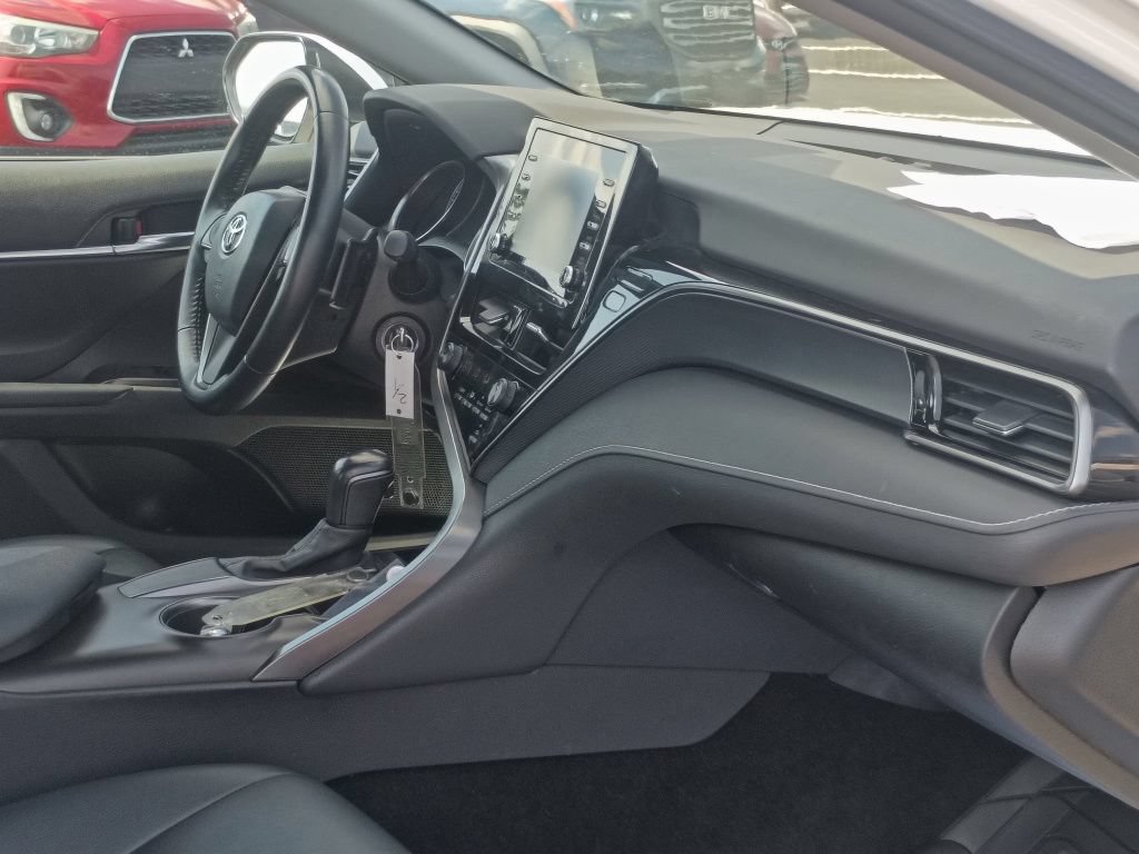 Used 2021 Toyota Camry SE FWD image 15