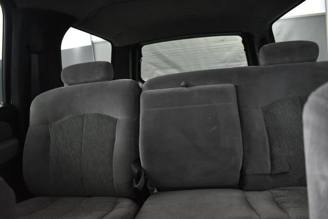 Used 2001 Chevrolet Suburban LS w/ LS Preferred Equipment Group AWD/4WD image 13