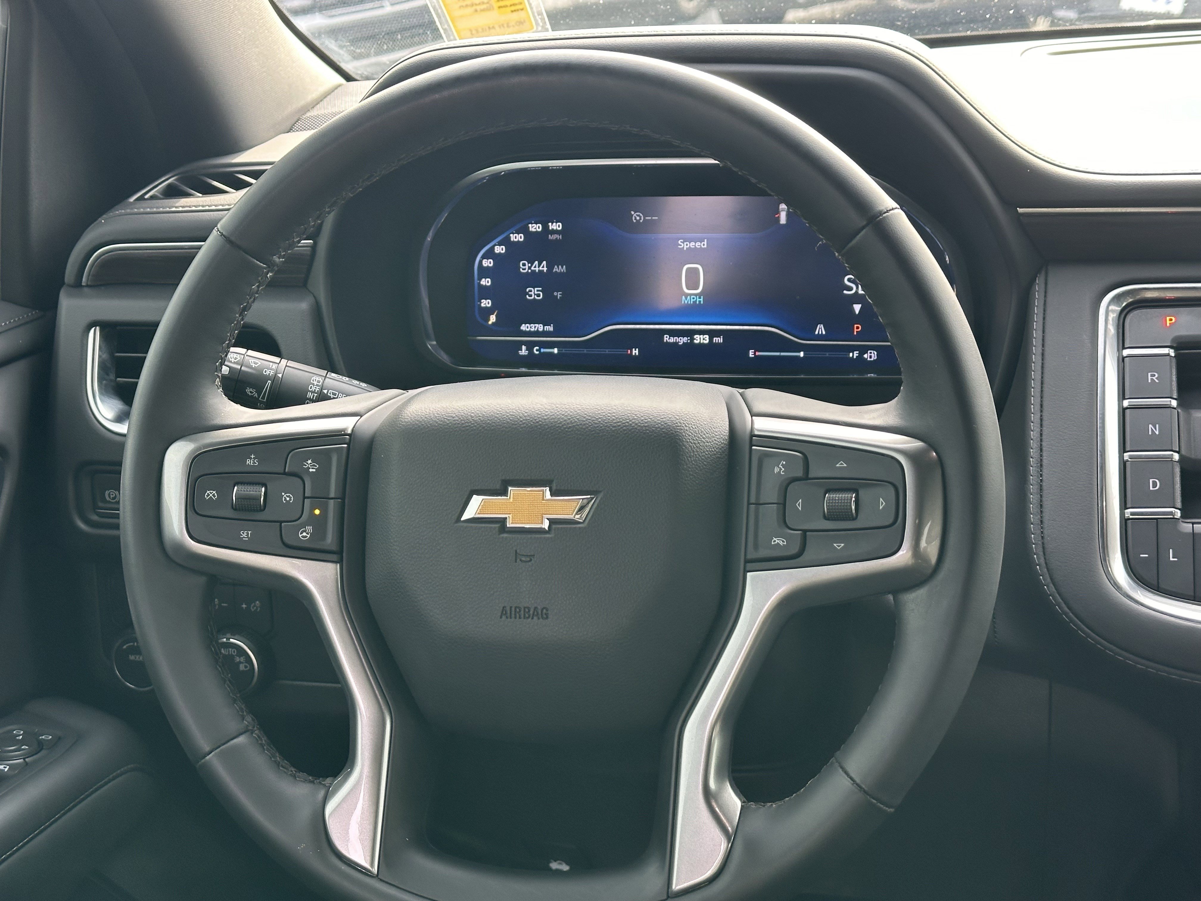 Used 2024 Chevrolet Suburban LT w/ Luxury Package image 26