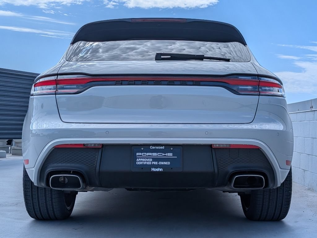 Certified 2025 Porsche Macan AWD/4WD image 11