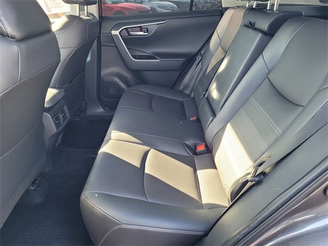 Used 2025 Toyota RAV4 Limited image 9