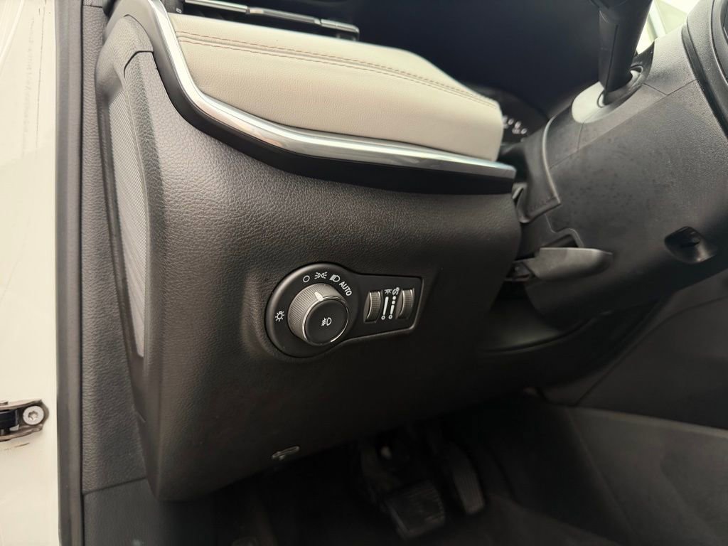 Used 2024 Jeep Compass Limited AWD/4WD image 13