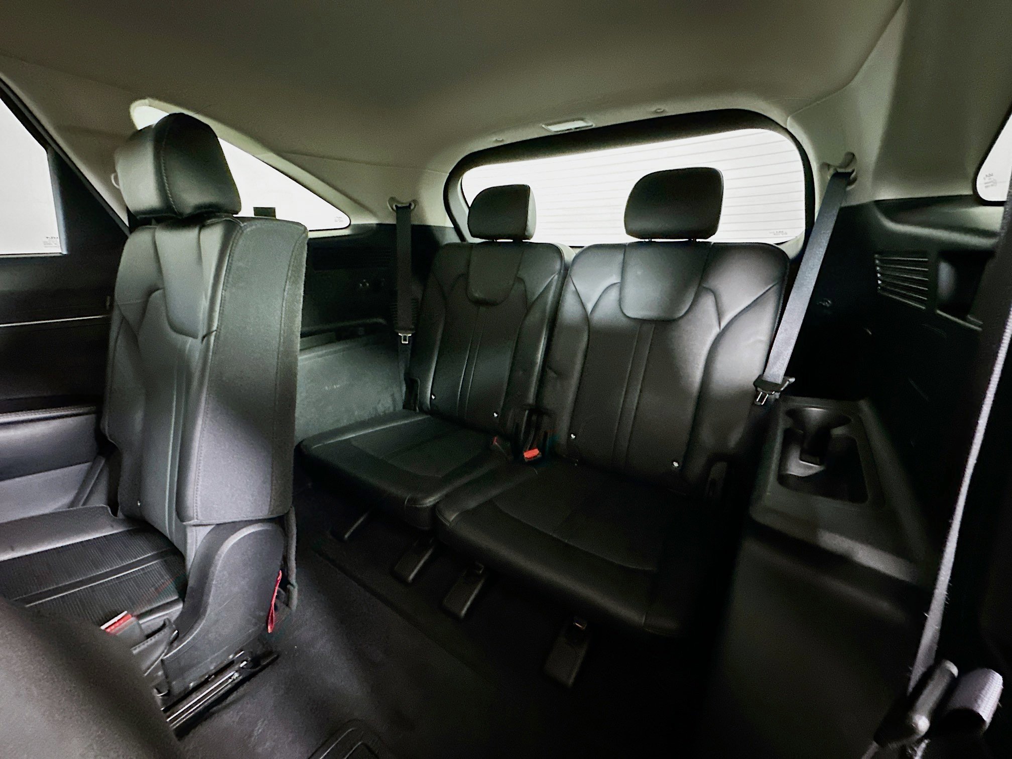 Used 2024 Kia Sorento S image 34