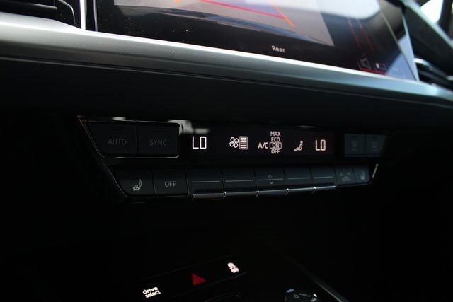 New 2025 Audi Q4 e-tron Premium Plus image 7