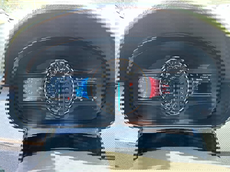 Used 2012 Ford Edge SEL FWD image 18