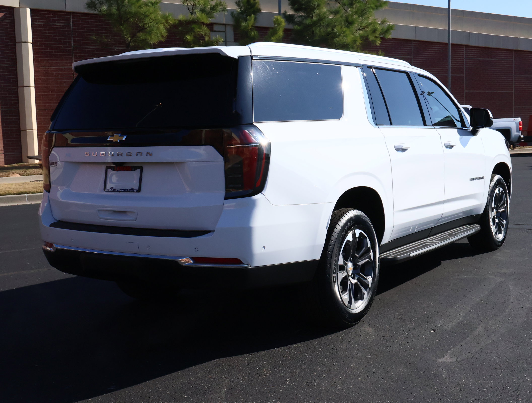 New 2026 Chevrolet Suburban LS image 26