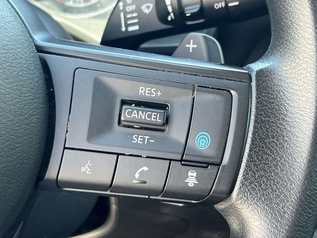 Used 2024 Nissan Rogue SV AWD/4WD image 22