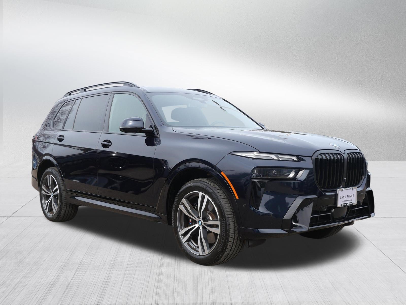Used 2026 BMW X7 xDrive40i AWD/4WD image 7