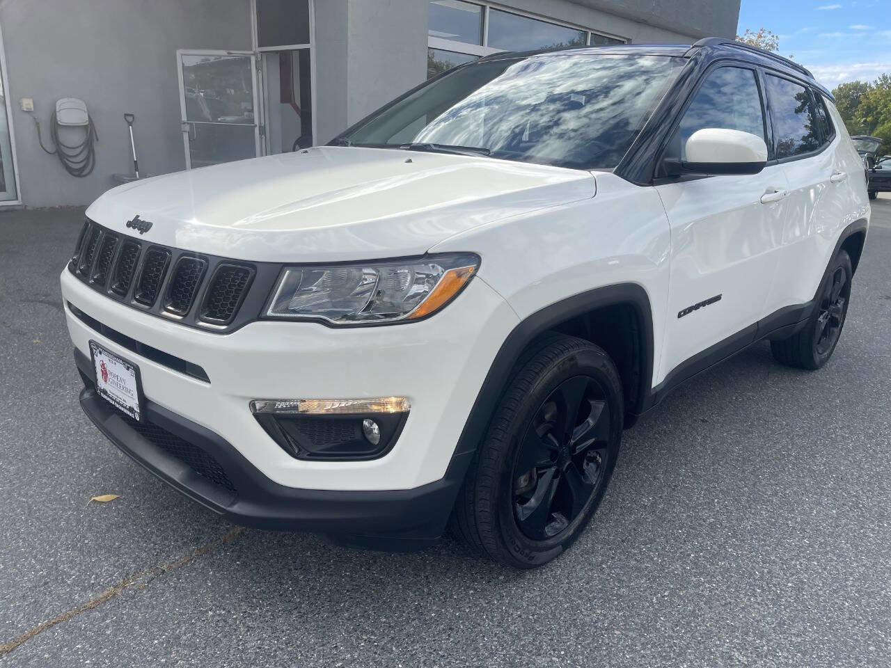 Used 2021 Jeep Compass Latitude w/ Sun and Sound Group image 3