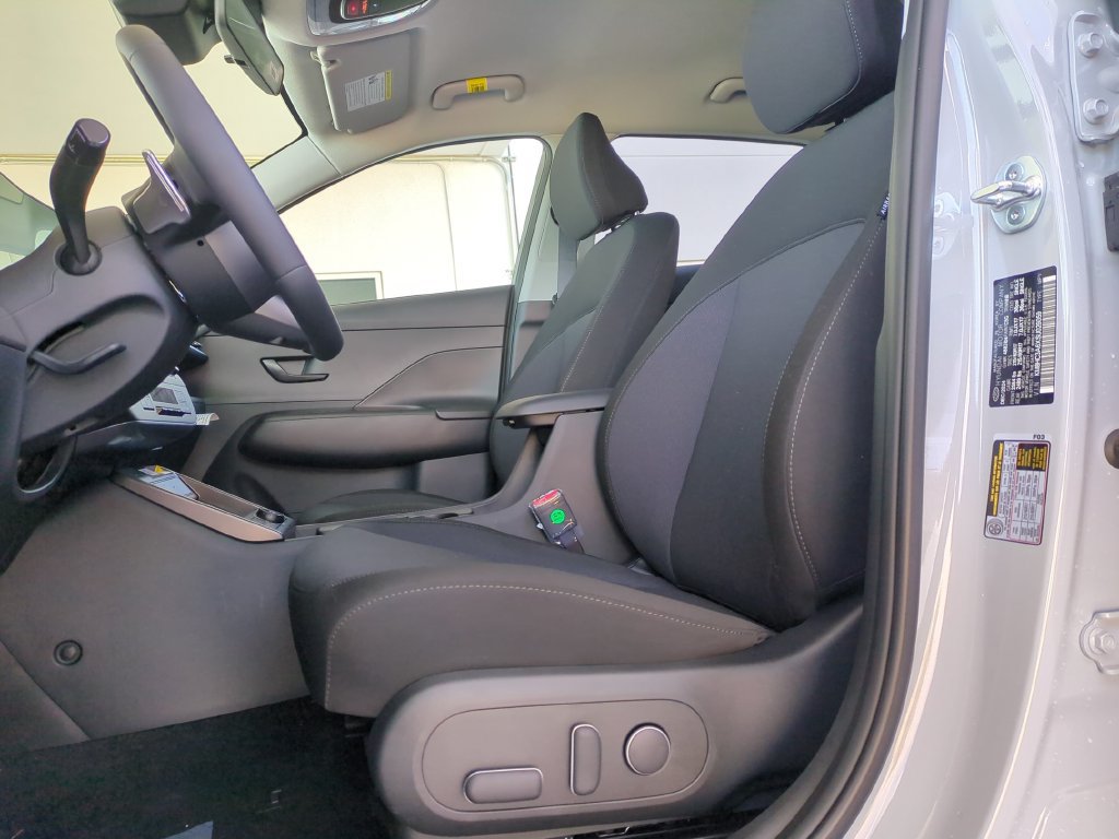 Used 2025 Hyundai Kona SEL FWD image 14