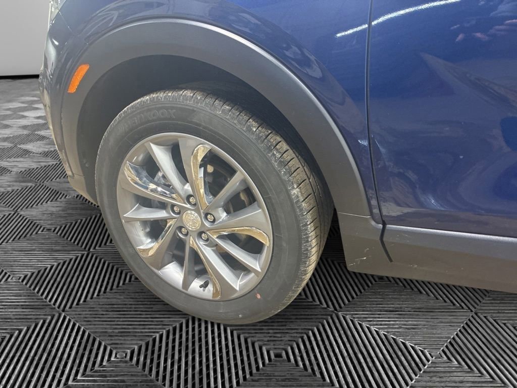 Used 2023 Buick Encore GX Essence w/ Experience Buick Package image 4