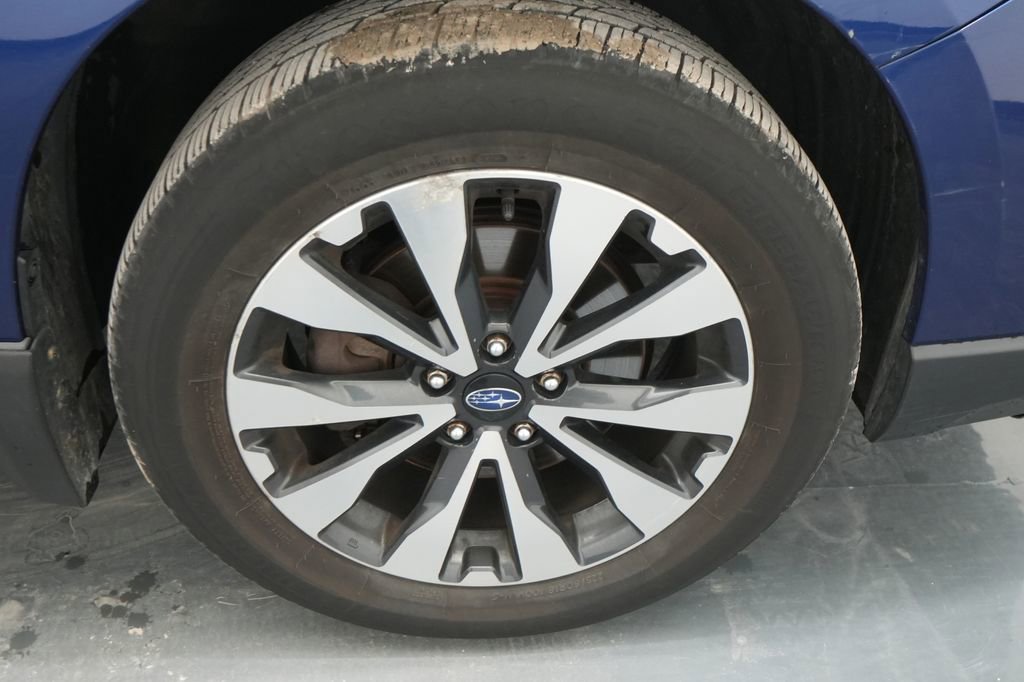 Used 2015 Subaru Outback 2.5i Limited AWD/4WD image 11