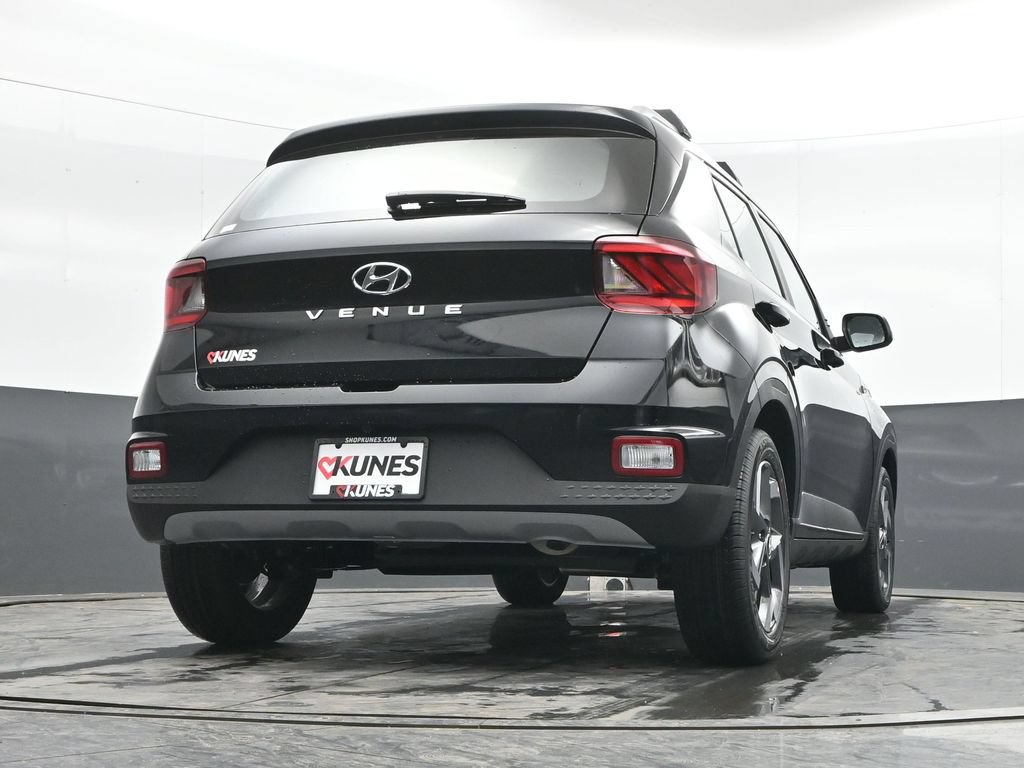 New 2026 Hyundai Venue SEL FWD image 37