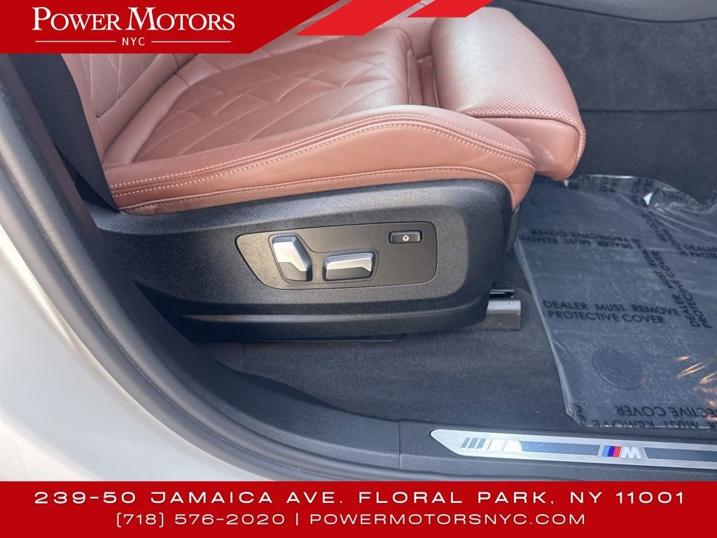 Used 2023 BMW X5 xDrive40i w/ M Sport Package image 16