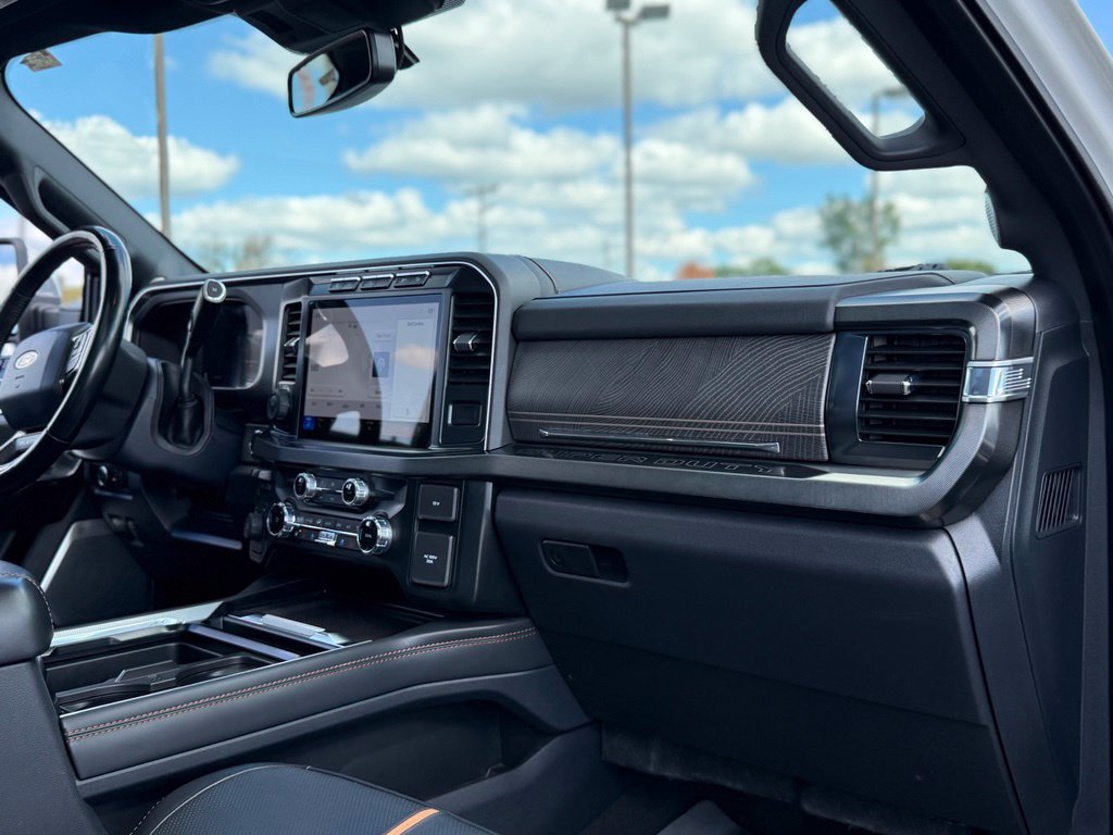 Used 2023 Ford F450 Platinum w/ FX4 Off-Road Package AWD/4WD image 18