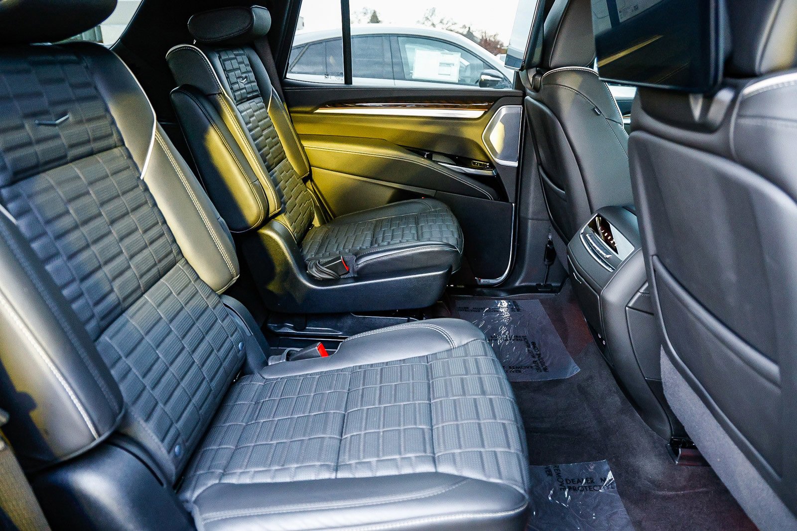 Used 2025 Cadillac Escalade Sport Platinum image 18