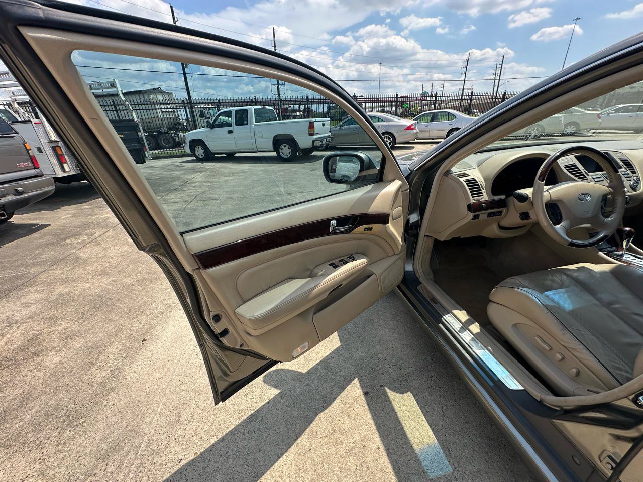 Used 2005 INFINITI Q45 w/ (P01) Premium Pkg RWD image 11