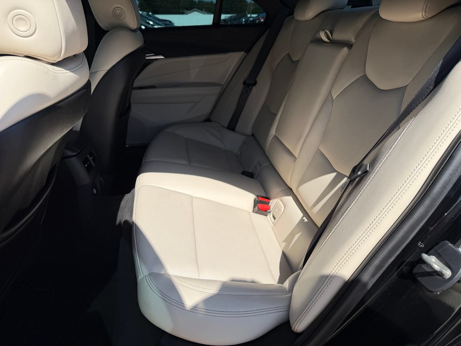 Used 2020 Cadillac CT4 Premium Luxury w/ Climate Package RWD image 20