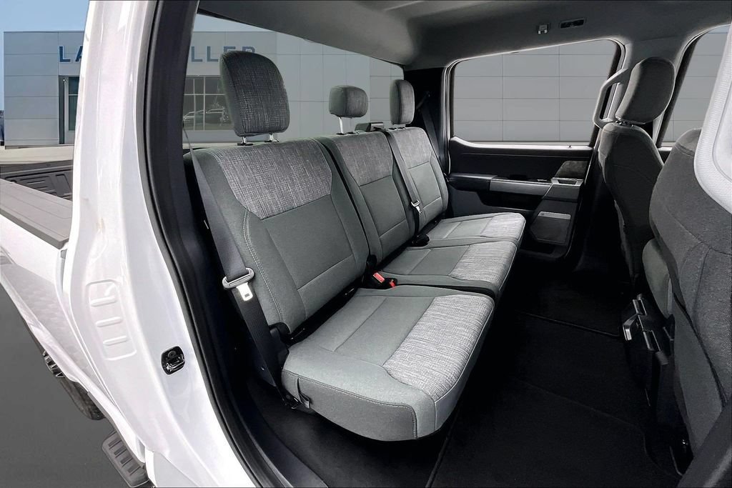 New 2026 Ford F250 XLT w/ XLT Premium Package AWD/4WD image 10
