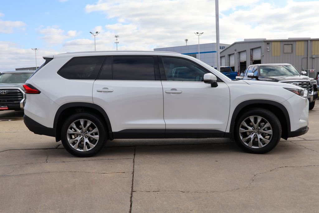 Used 2024 Toyota Grand Highlander XLE image 22